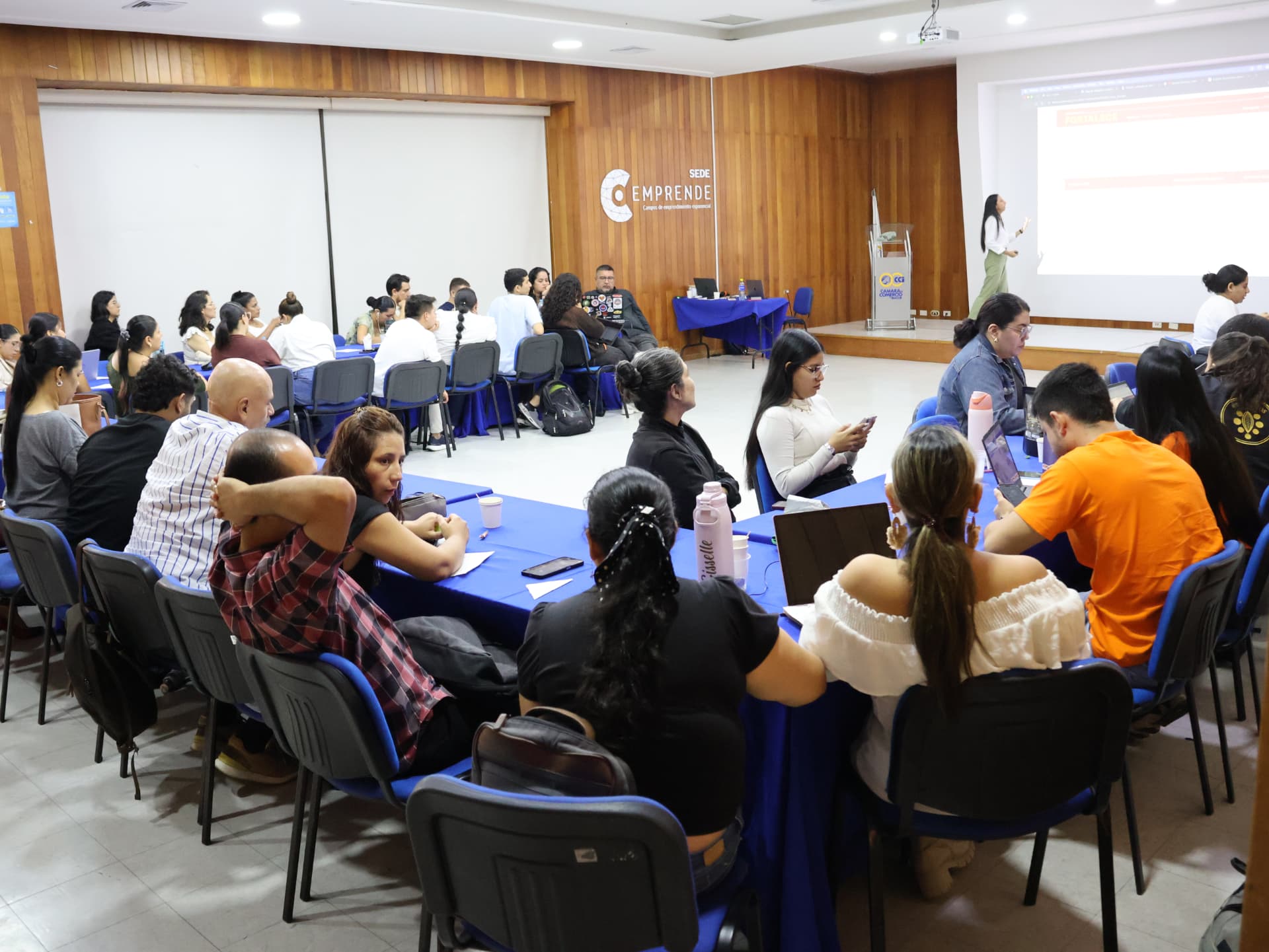 Participantes de un taller